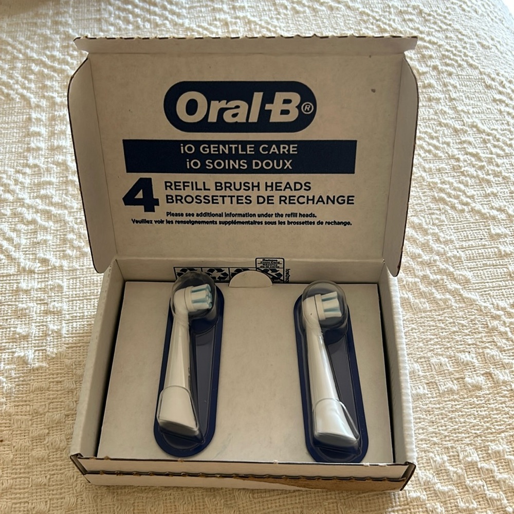 Oral B refill brush heads- 8 total